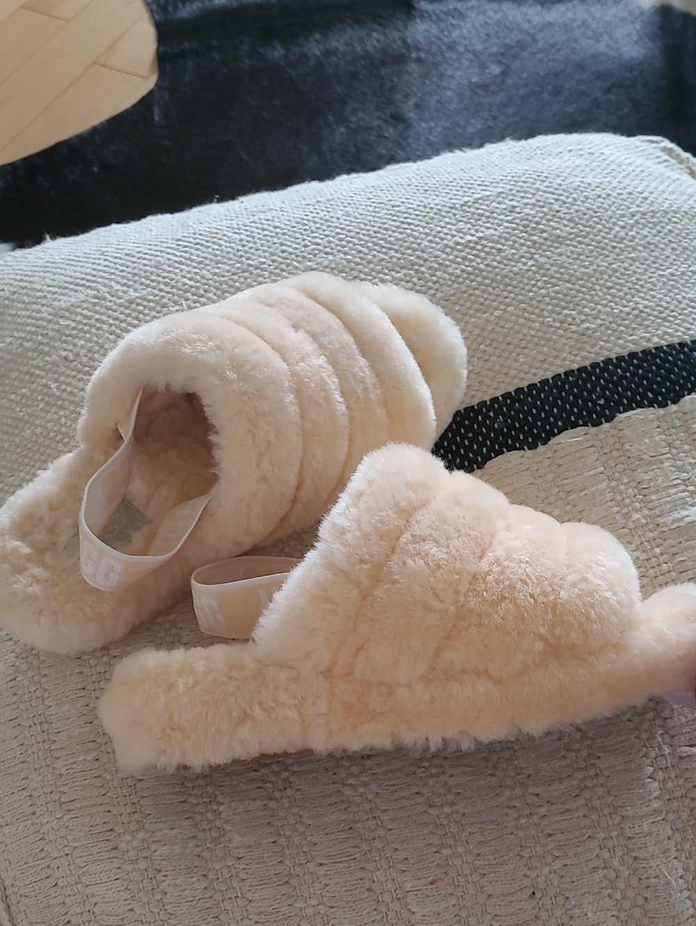 UGG PEACHY PLUSH SLIPPERS 8
